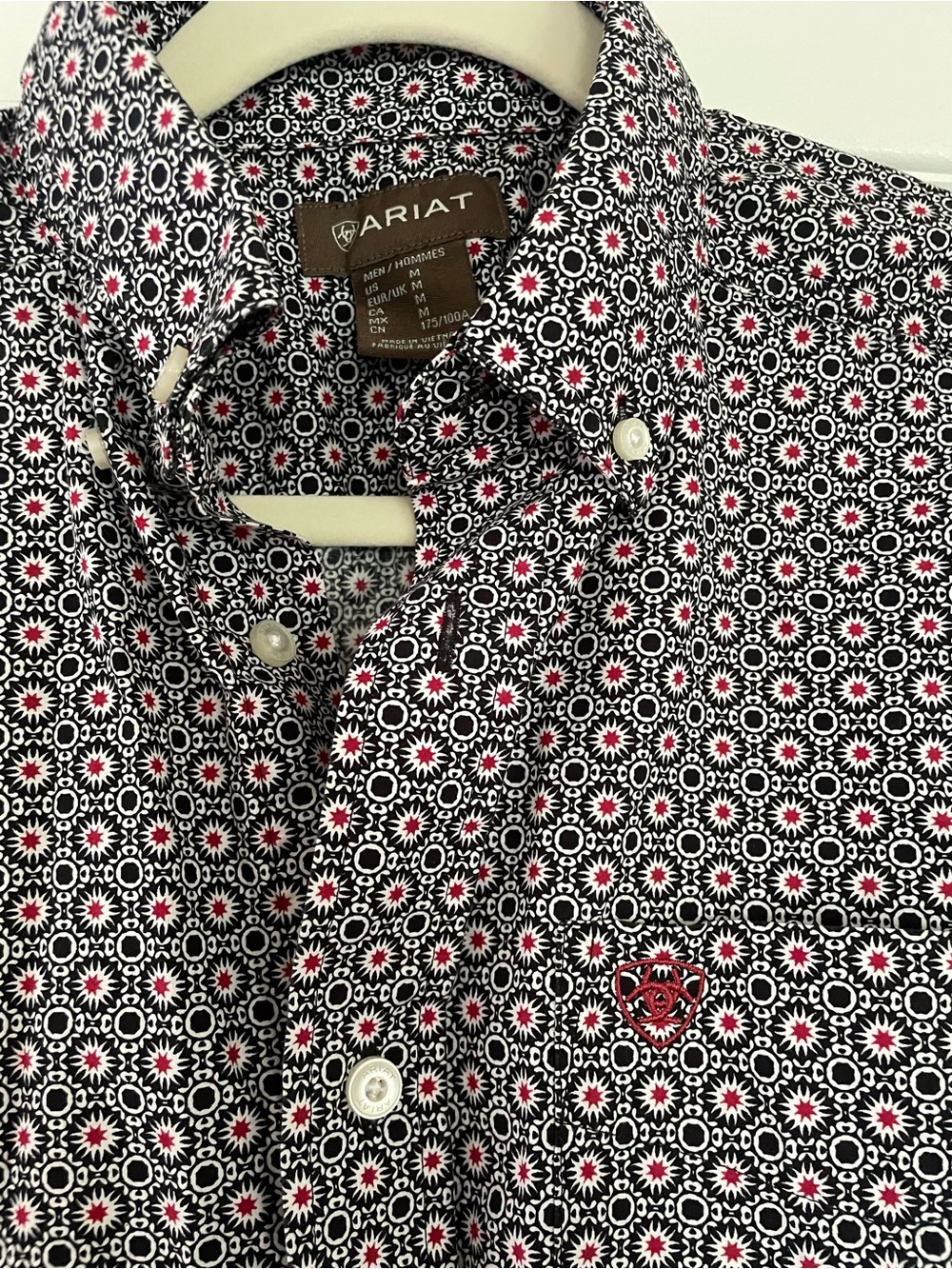 Ariat Men’s Casual Black and white Geo Print Western Long Sleeve